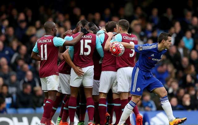 2025巴甲10月最佳球员：帕尔梅拉斯中锋维托尔-罗克