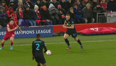 官方：恰尔汗奥卢当选国米10月队内最佳球员