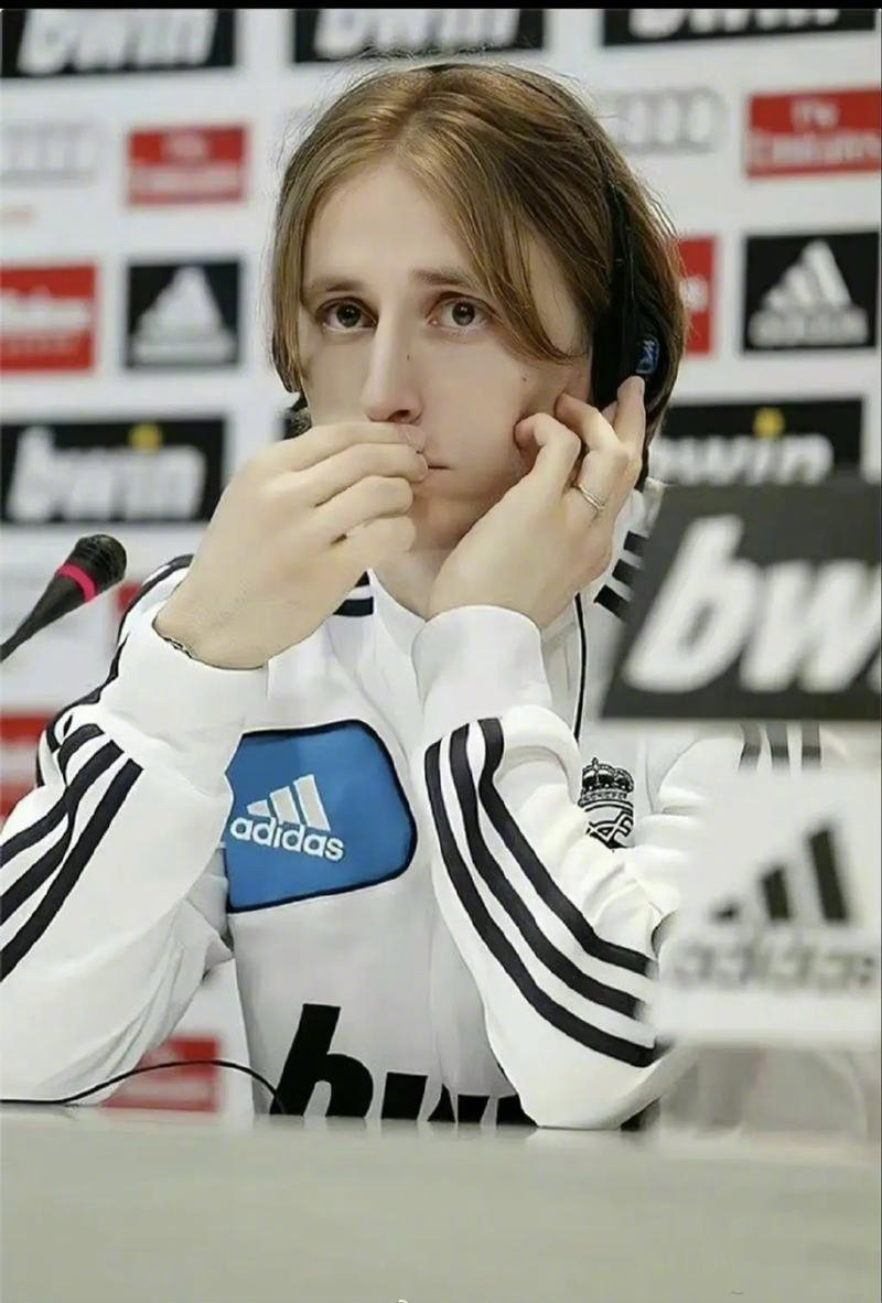 “玉面杀手”张玉宁将执掌苏超宿迁队