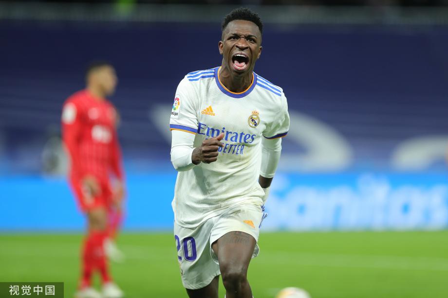 此前连续缺席4场！雄鹿官方：字母哥今日对阵尼克斯迎来复出